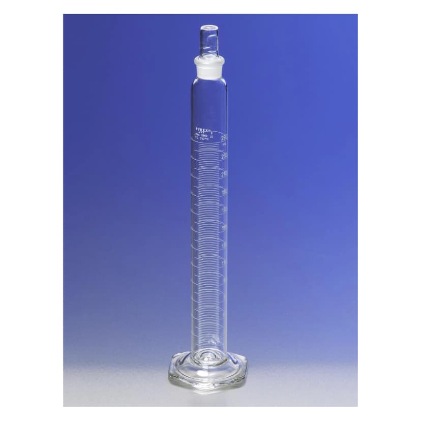 PYREX 500mL Single Metric Scale Cylinder, Standard Taper Stopper, White Graduations, TC